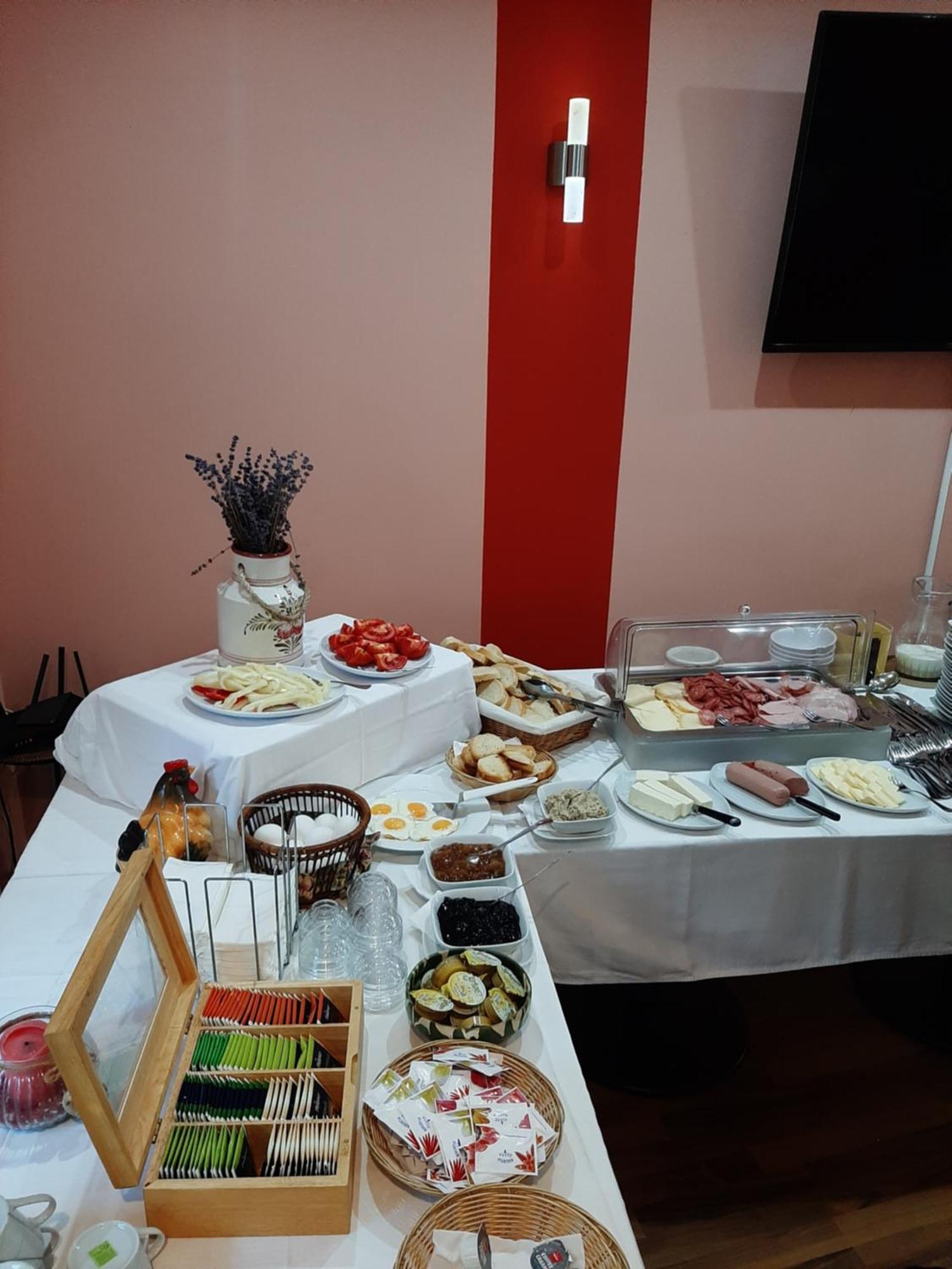 Pensiune Safrane Baile Herculane Bagian luar foto